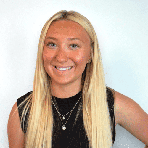 Portrait of Hailey D, a professional stylist at Design 1 Salon & Spa, showcasing their expertise and style.