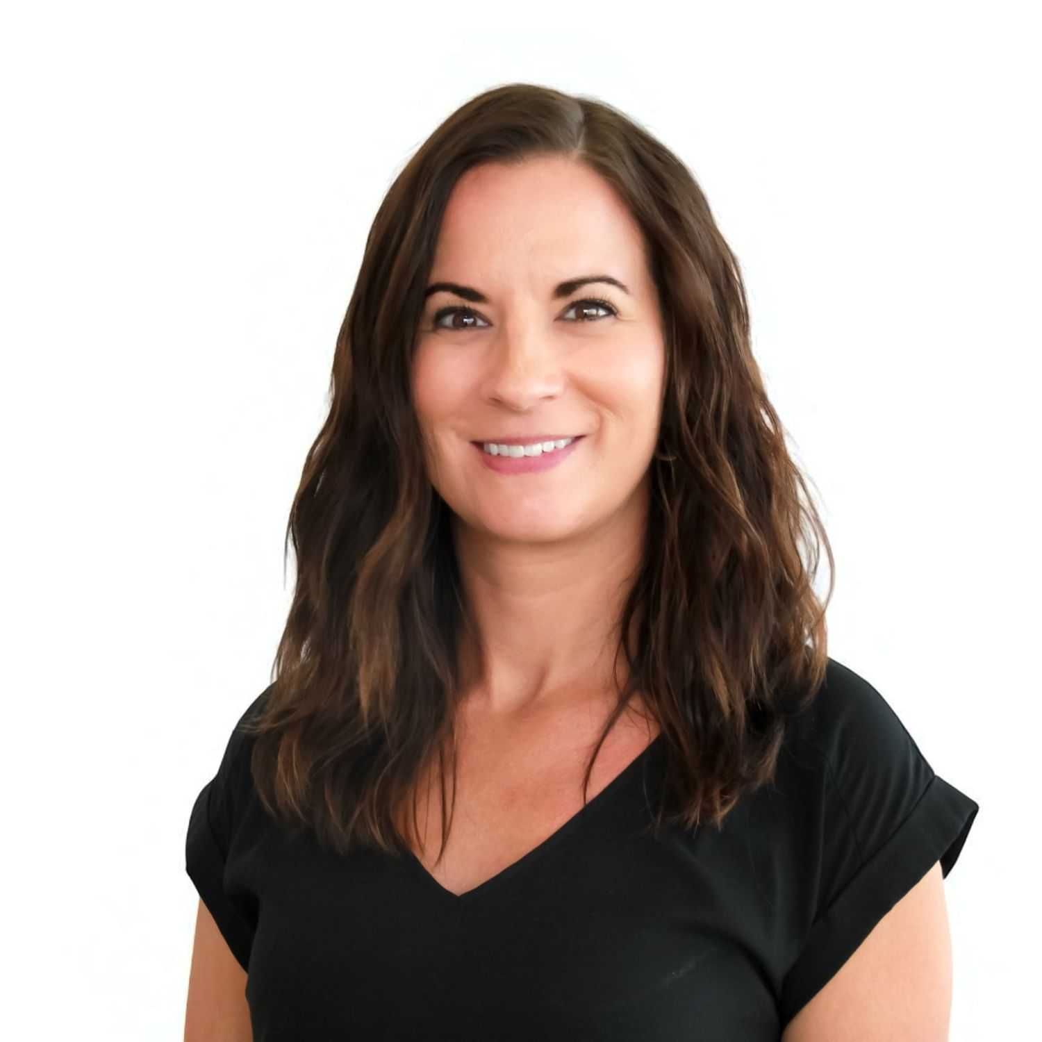 Portrait of Alexis F, a professional stylist at Design 1 Salon & Spa, showcasing their expertise and style.